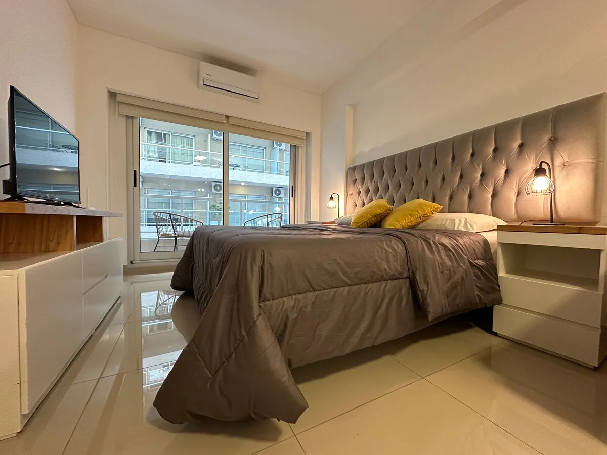 Excelente estudio con piscina en casco histórico 3